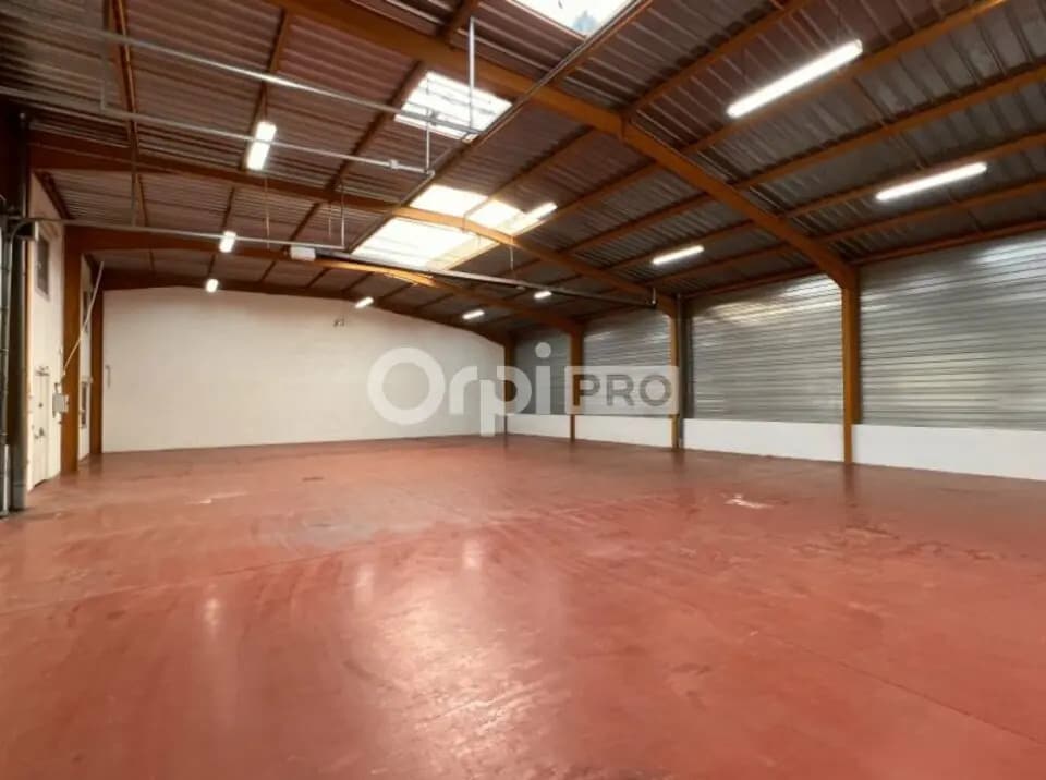 Flex dans Vénissieux à louer Photo intérieure- Image 1 de 10