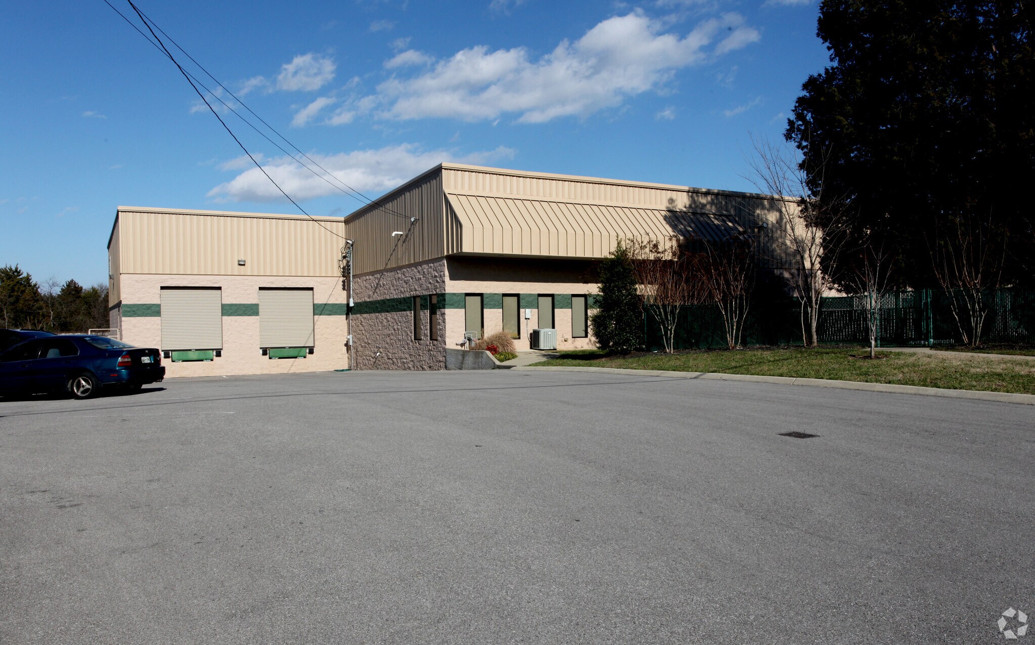 1109 Stones River Ct, La Vergne, TN for lease Primary Photo- Image 1 of 7