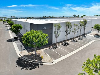 Plus de détails pour 2701 S Harbor Blvd, Santa Ana, CA - Industriel à louer