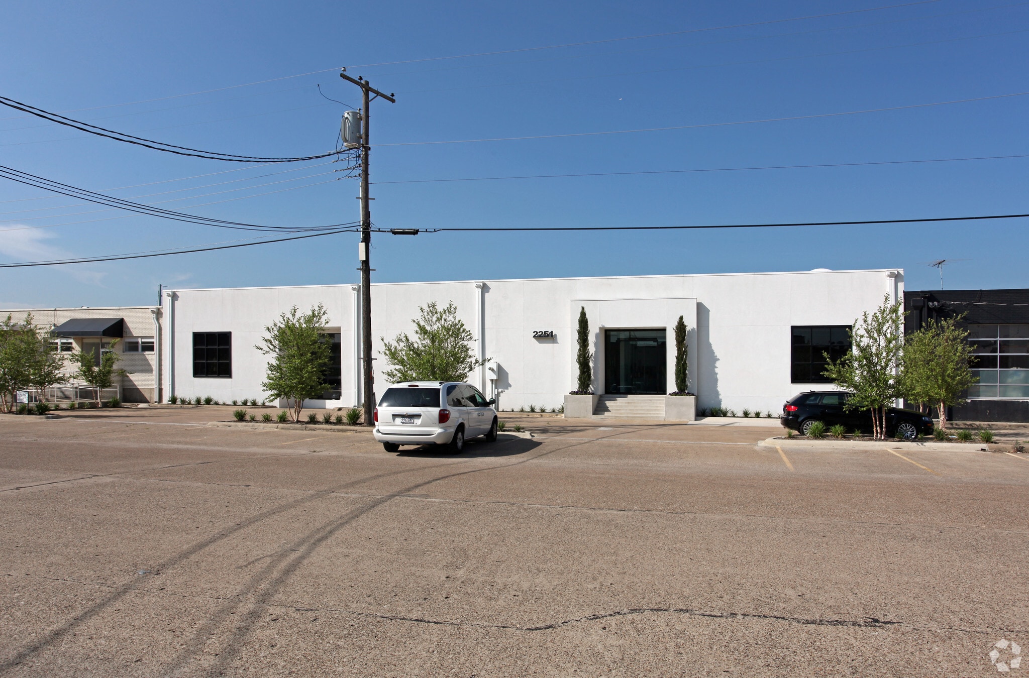 2251 Vantage St, Dallas, TX for lease Building Photo- Image 1 of 10