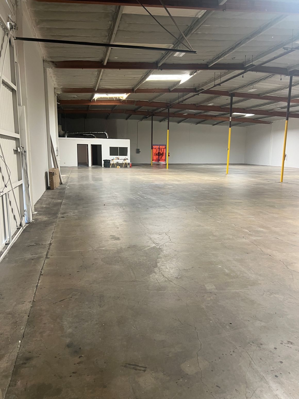 2821 Pomona Blvd, Pomona, CA for lease Interior Photo- Image 1 of 8