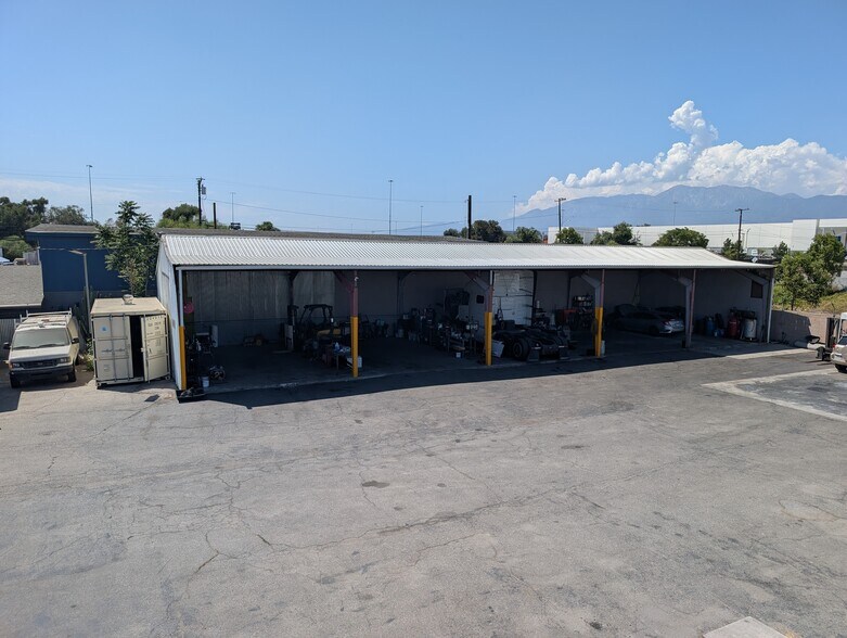 17736 Slover Ave, Bloomington, CA à louer - Photo du bâtiment - Image 2 de 7