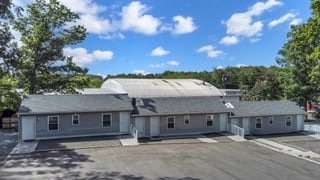 Plus de détails pour 440 Middle Country Rd, Middle Island, NY - Multi-résidentiel à vendre