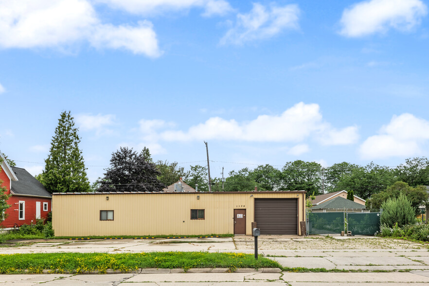 1138 State St, Green Bay, WI à vendre - Photo du bâtiment - Image 1 de 62