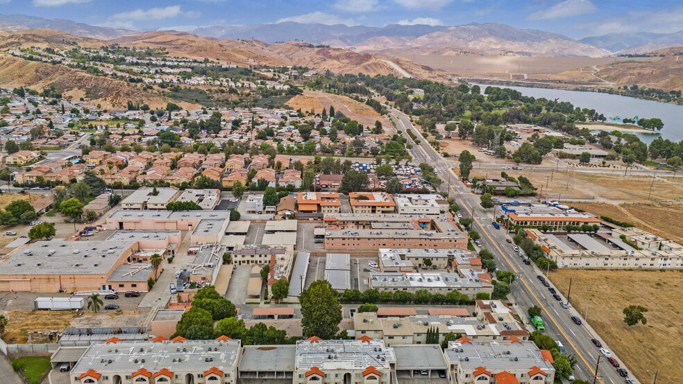 31701 Ridge Route Rd, Castaic, CA for sale - Aerial - Image 3 of 8