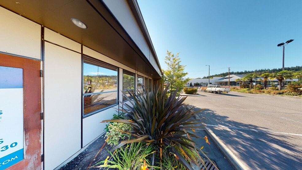 1800-1808 136th Pl NE, Bellevue, WA for lease - Building Photo - Image 3 of 12