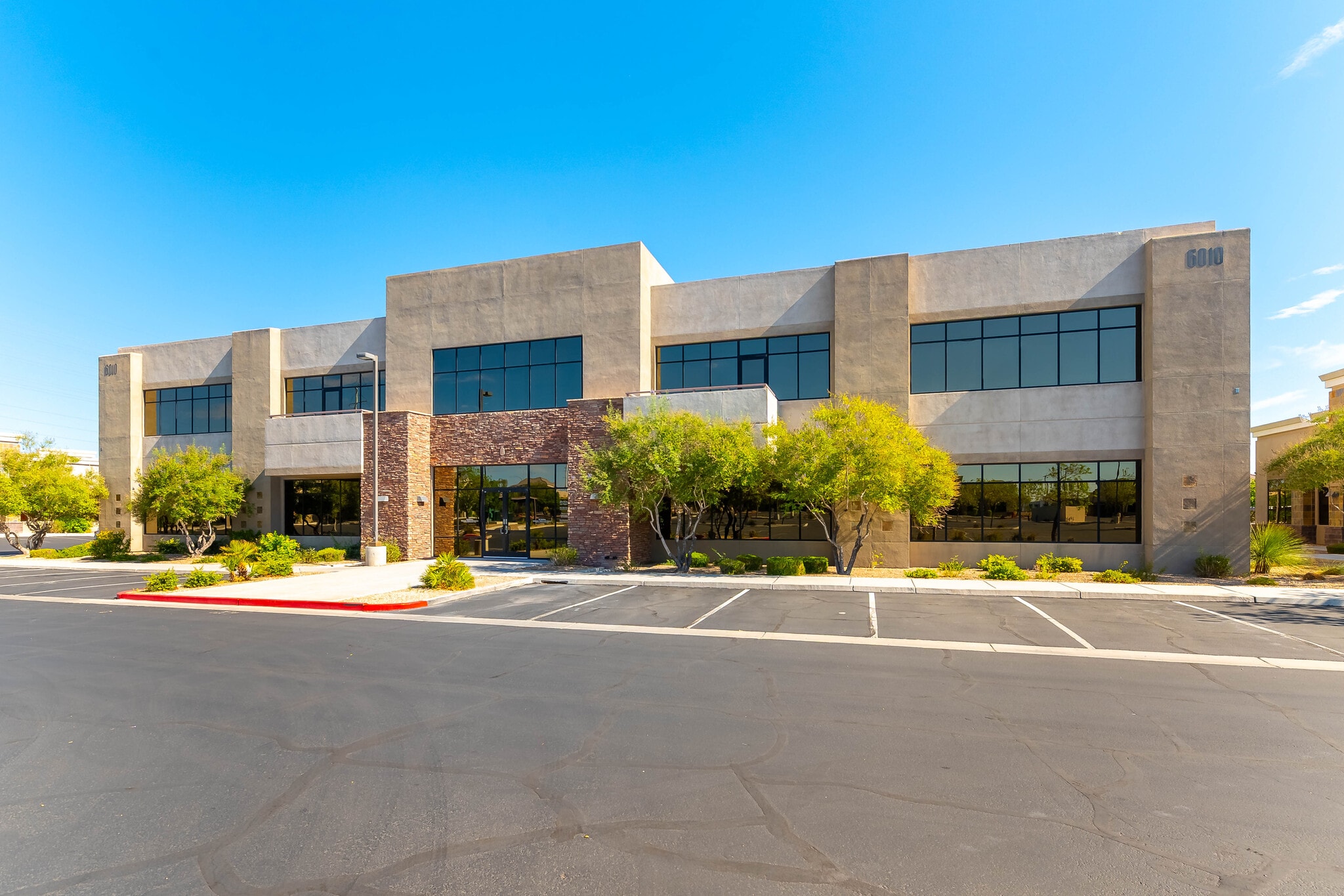 6010 S Durango Dr, Las Vegas, NV for lease Building Photo- Image 1 of 15