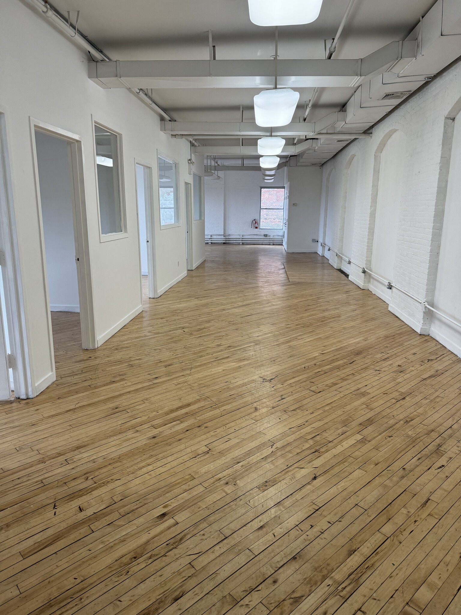 26 Bruckner Blvd, Bronx, NY for lease Interior Photo- Image 1 of 9
