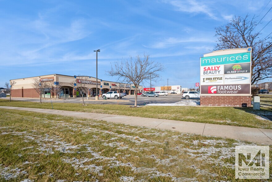 3620 Edgewood Rd SW, Cedar Rapids, IA for lease - Building Photo - Image 3 of 6