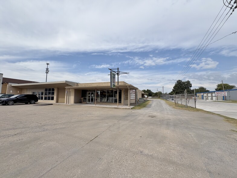 4713 NW 10th St, Oklahoma City, OK for sale - Building Photo - Image 1 of 8
