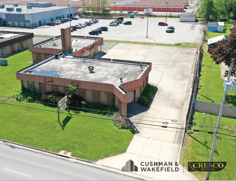 42553 N Ridge Rd, Elyria, OH à louer - Photo du bâtiment - Image 3 de 4