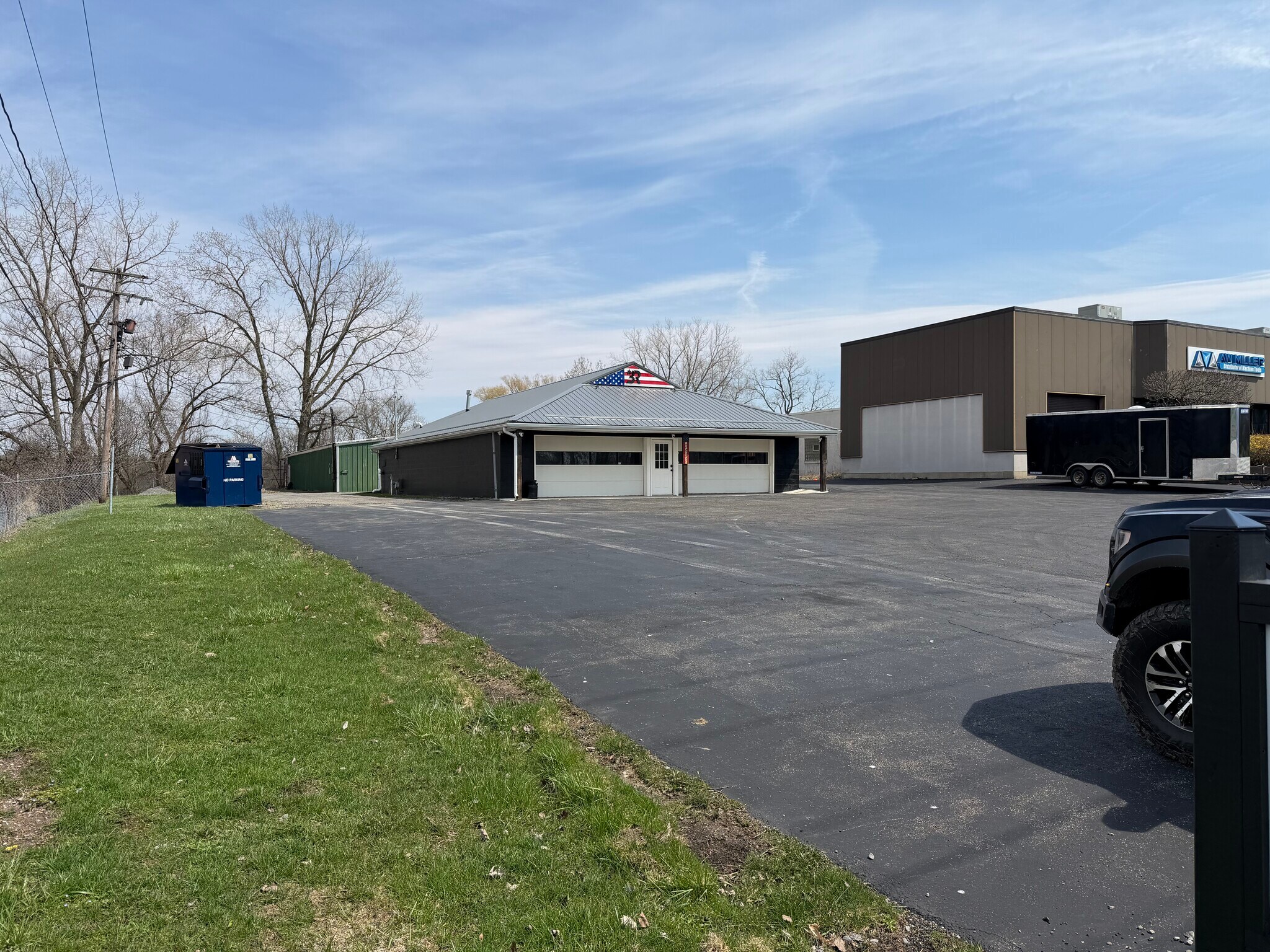 7651 Seneca St, East Aurora, NY à louer Photo du bâtiment- Image 1 de 11