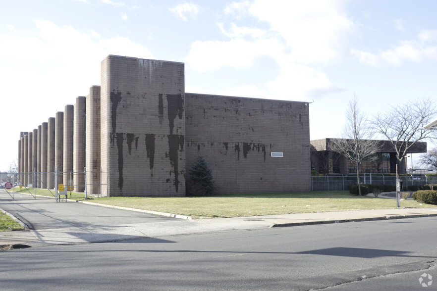 900 Clinton Ave, Irvington, NJ for sale - Primary Photo - Image 1 of 1