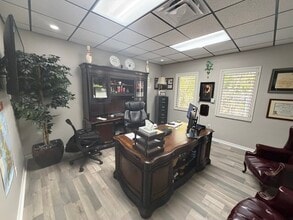 13379 McGregor Blvd, Fort Myers, FL à louer Photo intérieure- Image 2 de 4