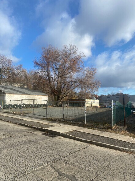 6 Roslyn Pl, Mount Vernon, NY à louer - Autre - Image 1 de 2