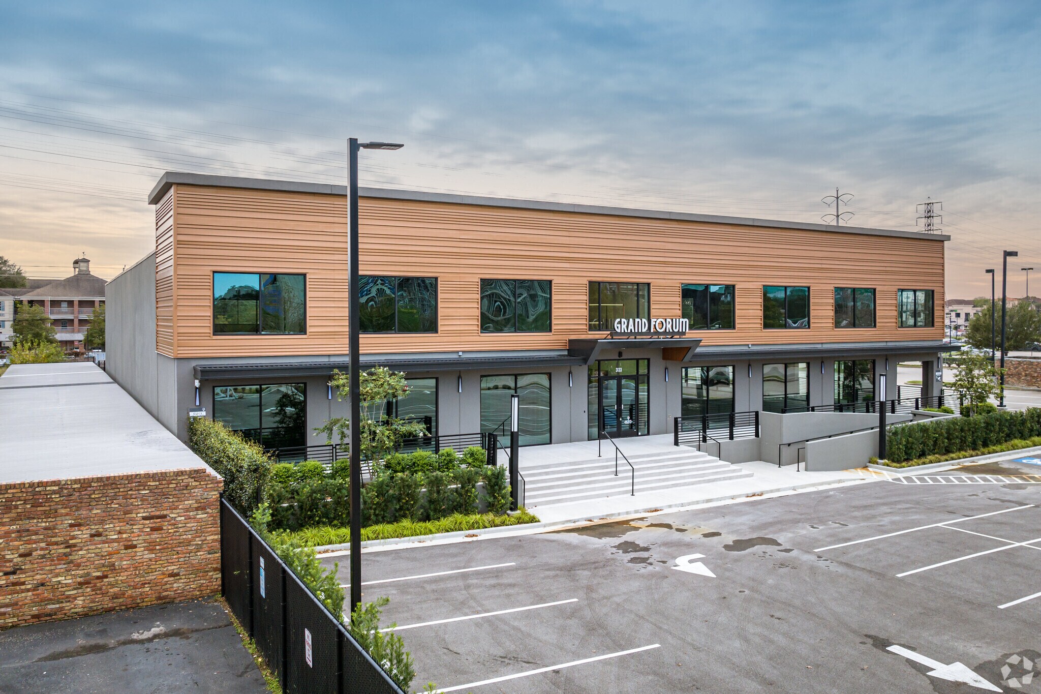 3133 Southwest Fwy, Houston, TX for lease Primary Photo- Image 1 of 17