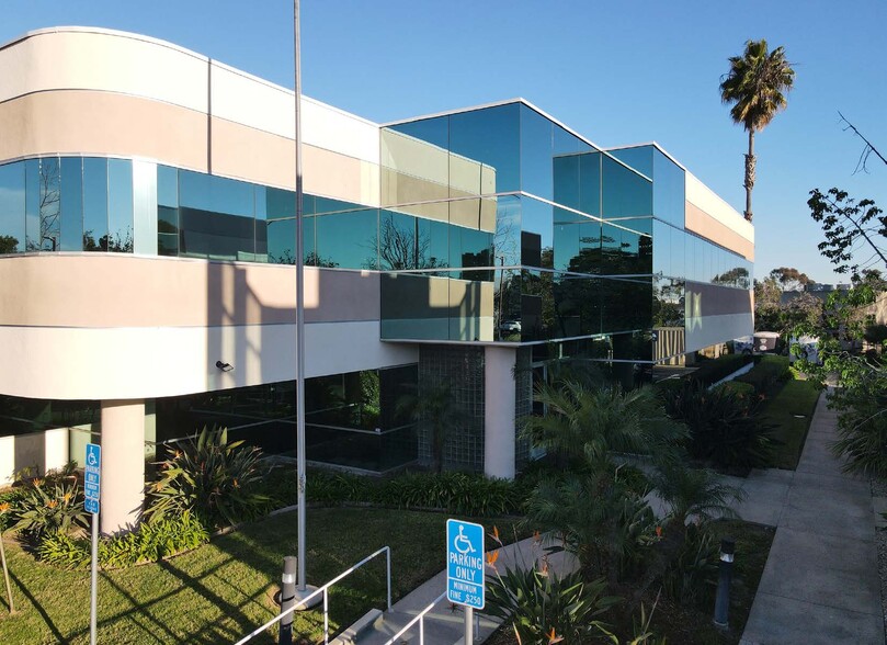 9609 Waples St, San Diego, CA for lease - Building Photo - Image 2 of 3