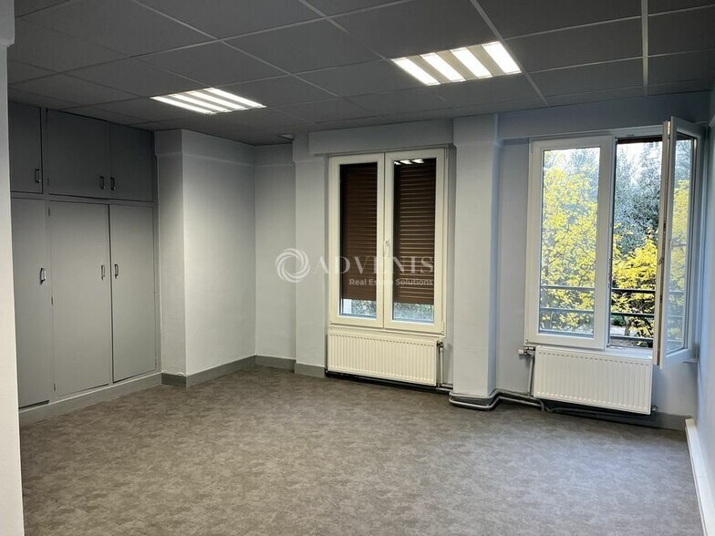 Bureau dans Montrouge à vendre - Photo intérieure - Image 3 de 21