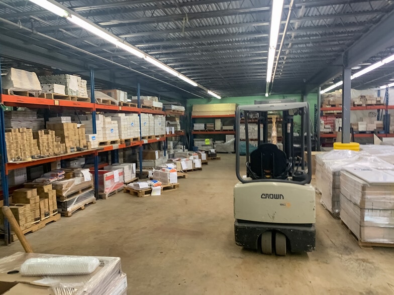 1316 Route 73, Mount Laurel, NJ for lease - Interior Photo - Image 3 of 9