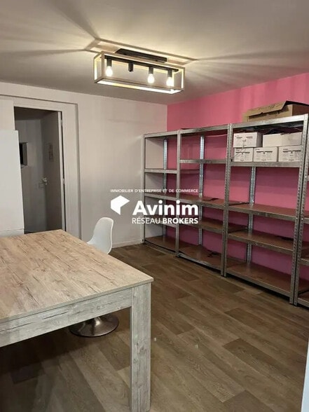 Commerce de détail dans Melun à louer - Photo intérieure - Image 3 de 3