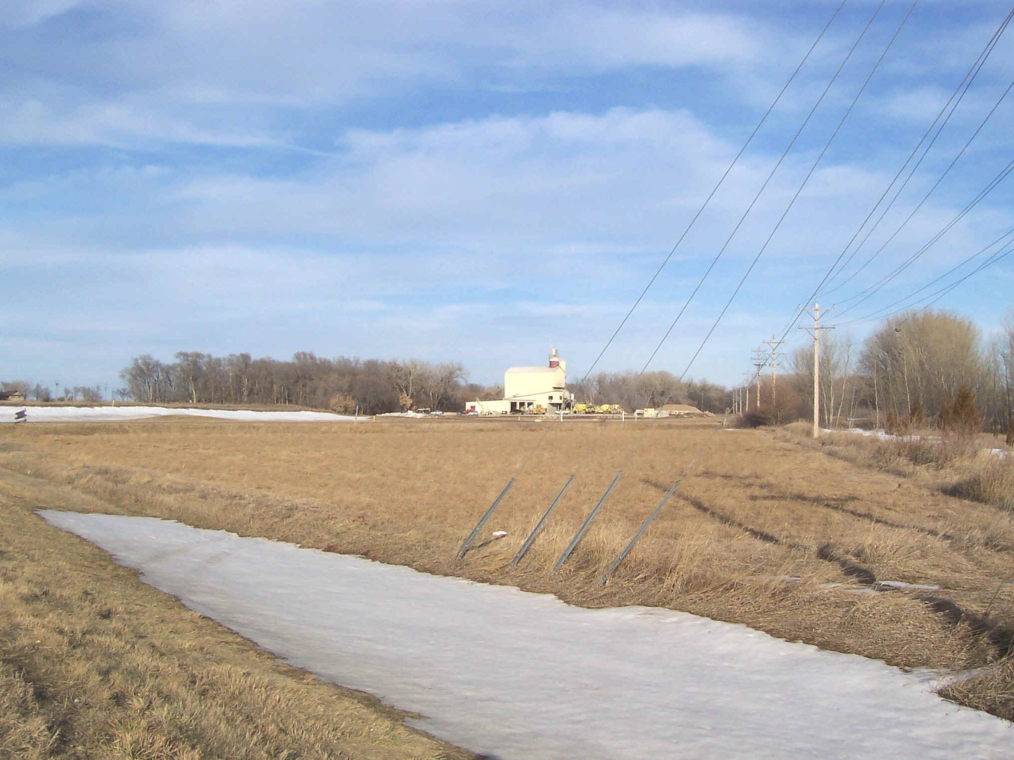 1808 Bill Baggs Rd, Yankton, SD for sale Primary Photo- Image 1 of 1