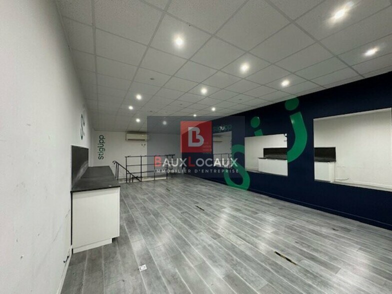 Retail in Vedène for lease - Interior Photo - Image 2 of 5