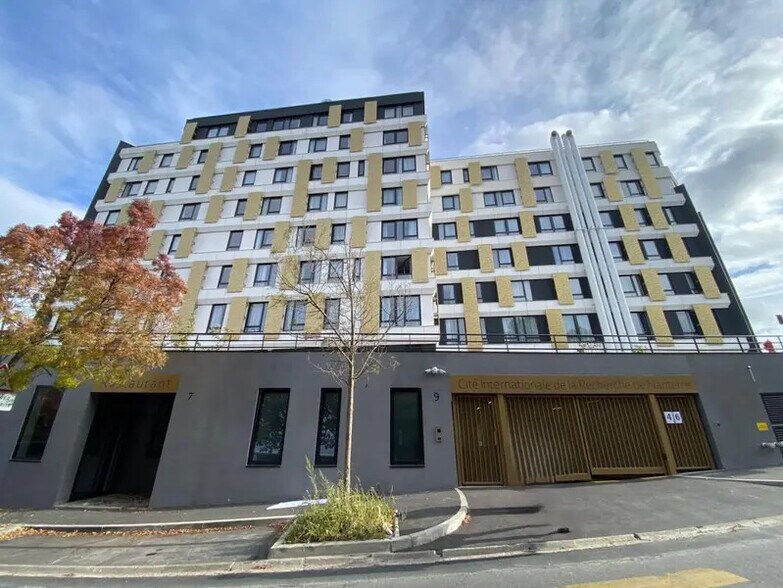 Bureau dans Nanterre à louer - Photo du bâtiment - Image 2 de 38