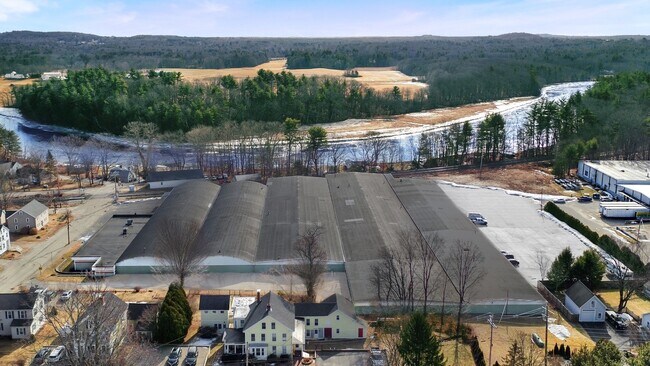 Plus de détails pour 16 Swamscott St, Newfields, NH - Industriel à louer