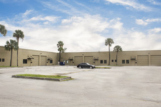 Plus de détails pour 7705-7735 NW 75th Ave, Medley, FL - Industriel à louer