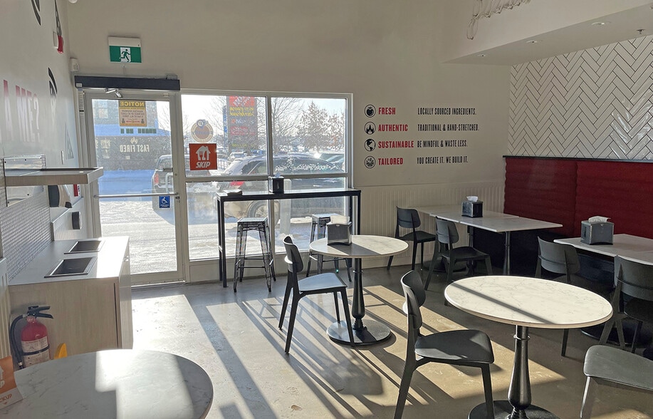 825 18th St, Brandon, MB for lease - Building Photo - Image 3 of 25