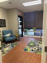 309 SW 11th St, Lawton, OK for lease Interior Photo- Image 1 of 8