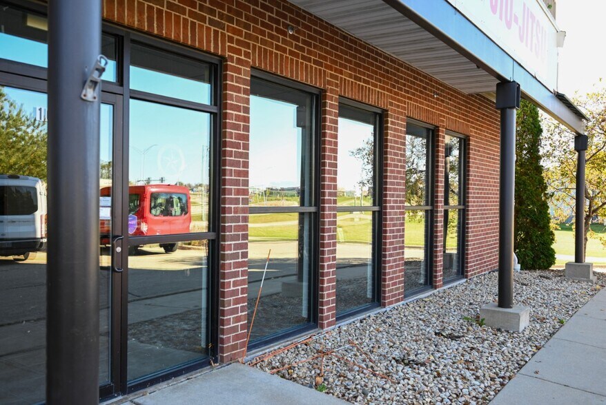 2125 McComb Rd, Stoughton, WI à louer - Photo du bâtiment - Image 1 de 12