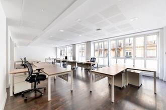 Coworking Space in Paris for lease Interior Photo- Image 1 of 8