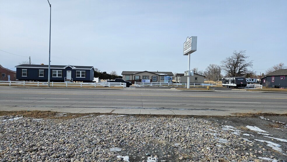 4951 Yellowstone Avenue Ave, Chubbuck, ID à vendre - Photo du bâtiment - Image 2 de 13