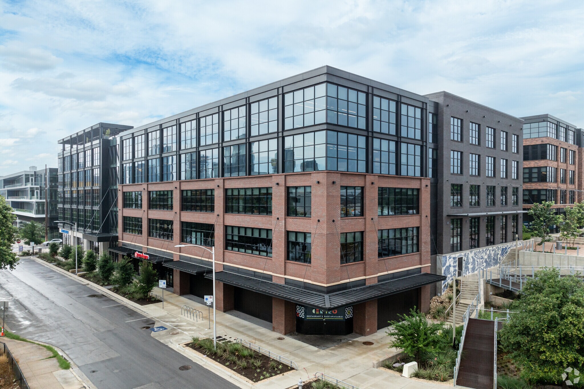 1401 E 6th St, Austin, TX for lease Primary Photo- Image 1 of 6