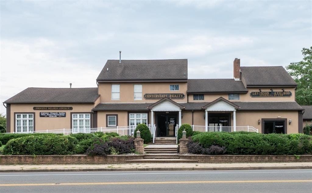 220 Forsgate Dr, Jamesburg, NJ for lease Building Photo- Image 1 of 5