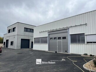 Plus de détails pour Bureau, Local d'activités à louer