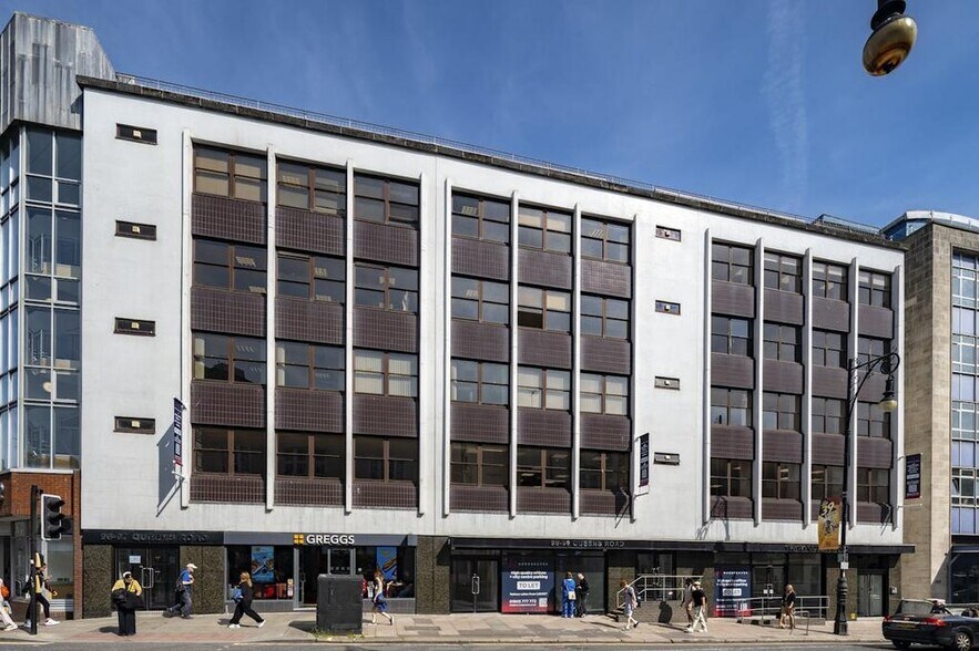 100-101 Queens Rd, Brighton à louer - Photo du bâtiment - Image 2 de 32