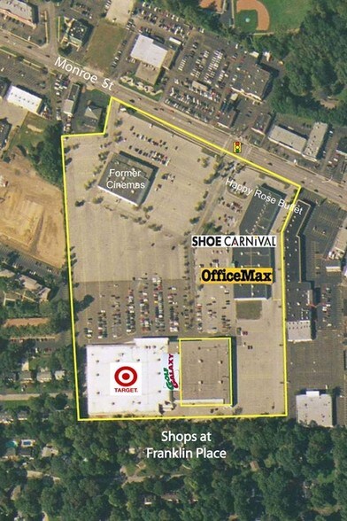 5223 Monroe St, Toledo, OH à louer - Aérien - Image 2 de 6