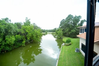 18001 W Highway 105, Montgomery, TX à louer Photo du bâtiment- Image 1 de 8