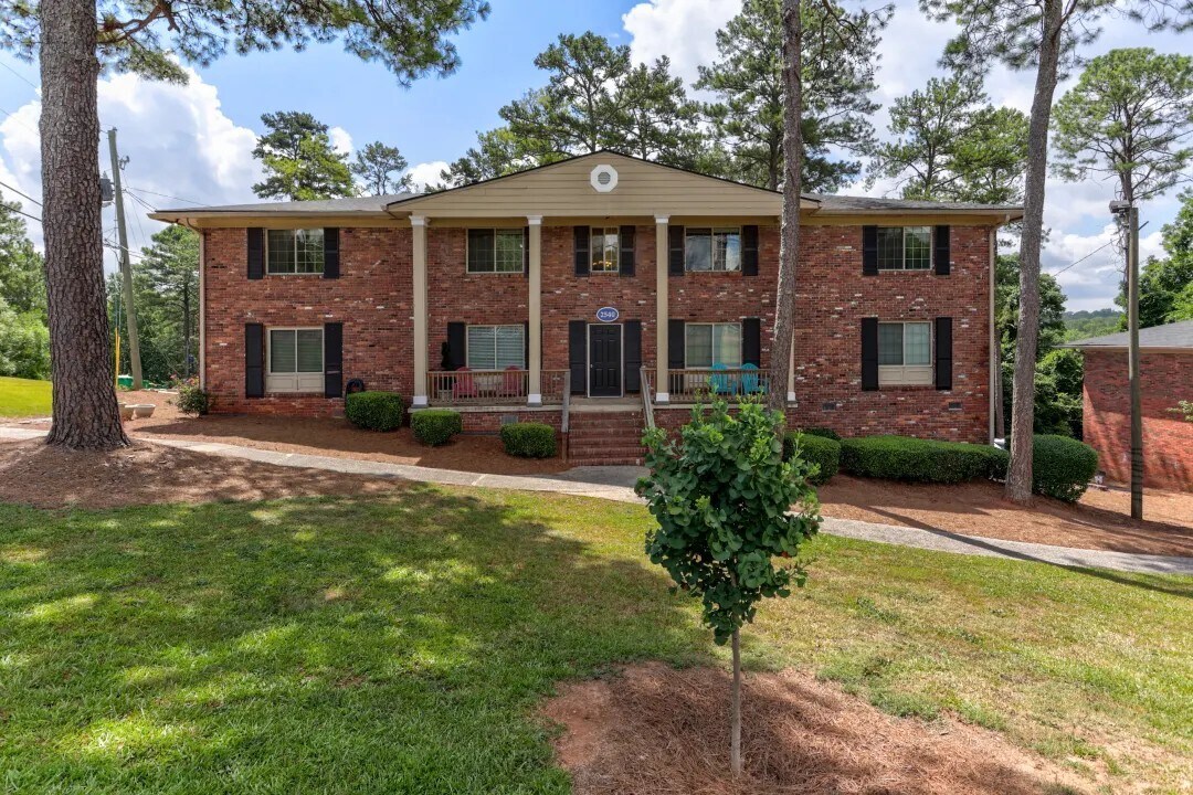2530 Peachwood Cir NE, Atlanta, GA à vendre Photo principale- Image 1 de 1