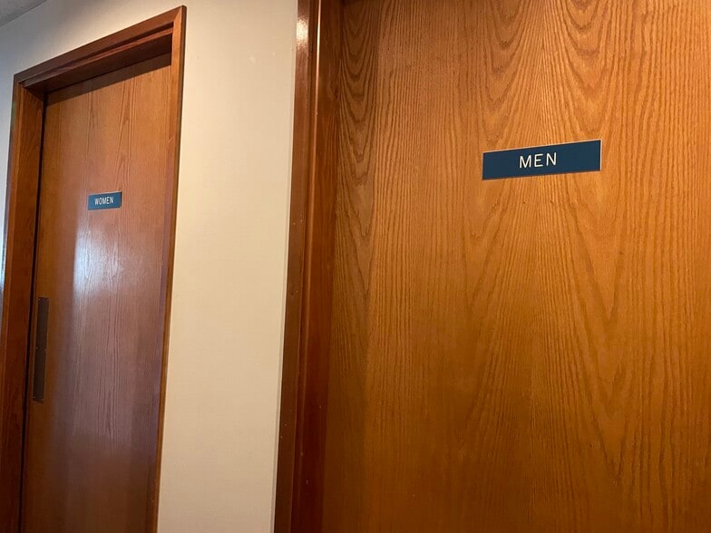 1602 Pike St NW, Auburn, WA à louer - Photo intérieure - Image 3 de 13