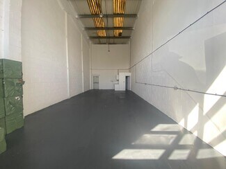 Plus de détails pour Bridge Rd, Southall - Industriel à vendre