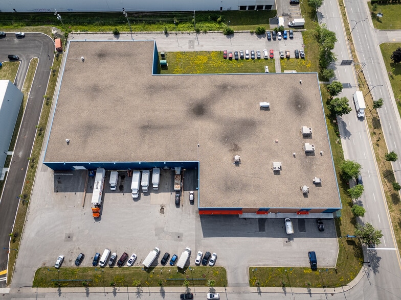 5780 Rue Ontario E, Montréal, QC for lease - Aerial - Image 2 of 12
