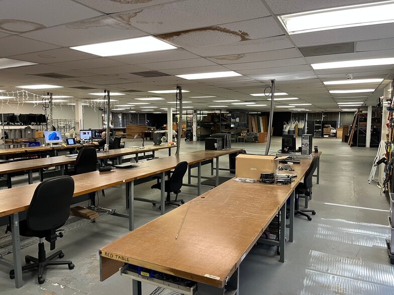 4851 Keller Springs Rd, Addison, TX for lease - Building Photo - Image 2 of 20