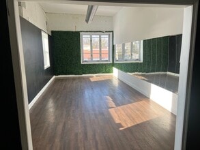 6423 Frederick Rd, Baltimore, MD à louer Photo intérieure- Image 1 de 3