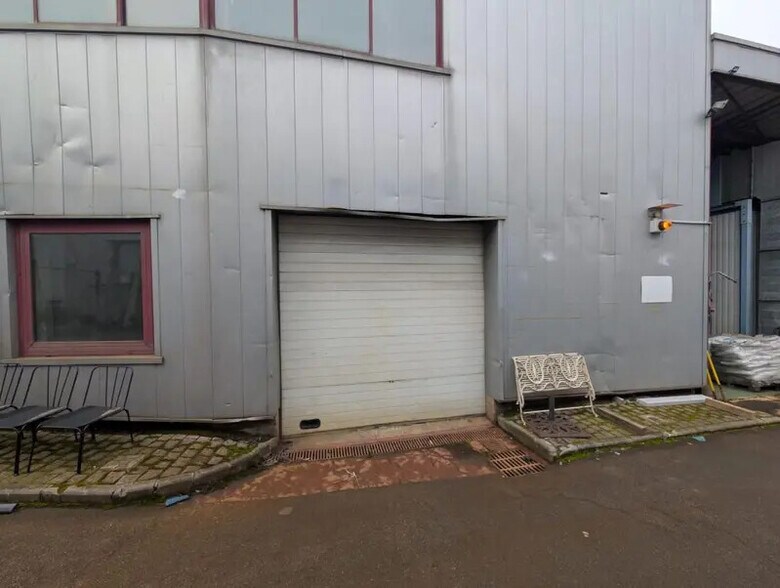 Flex dans Buchelay à louer - Photo du bâtiment - Image 2 de 15