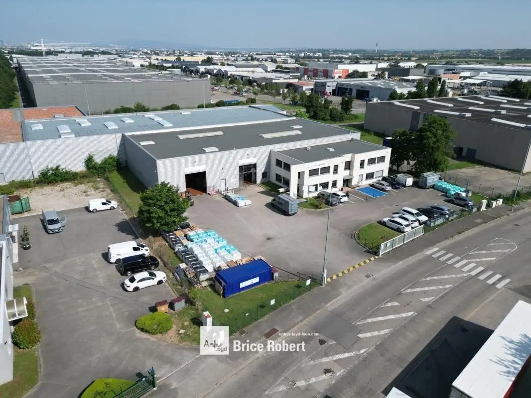 4 Rue Philippe Lebon, Genas for lease Building Photo- Image 1 of 12