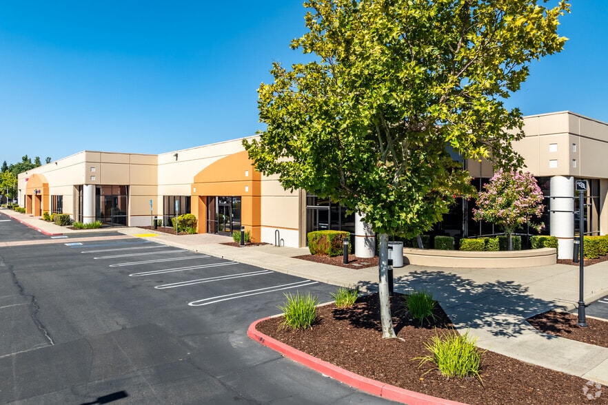 9083 Foothills Blvd, Roseville, CA for lease - Building Photo - Image 2 of 5