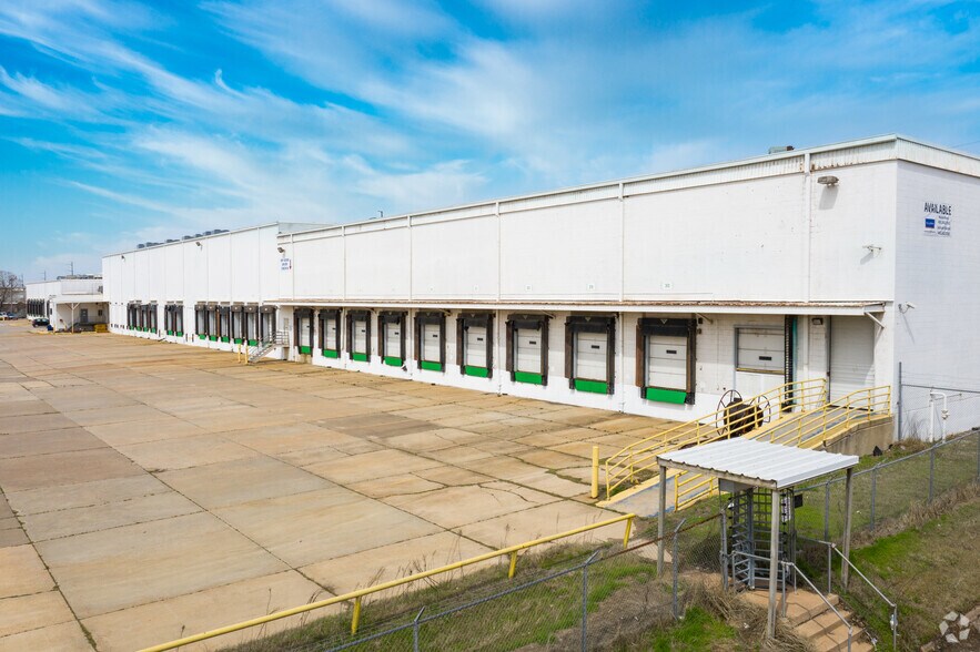 37 NE 122nd St, Oklahoma City, OK à louer - Photo du bâtiment - Image 1 de 8